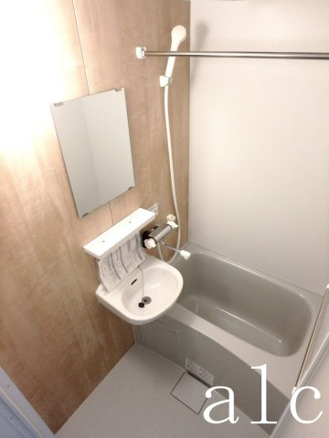 フェリーチェ上井草Aの浴室|※別部屋参照