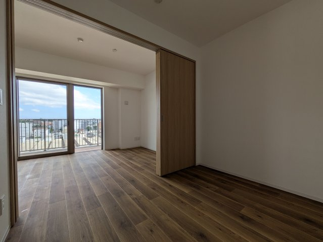 リーラ横浜川和町の居間・リビング