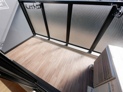 【バルコニー】 | フォーリアライズ大阪ウエストベイ | 落ち着いた時間を過ごせるバルコニーです