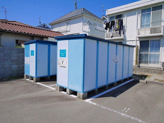 レオパレスＹＡＭＡＤＡｔｈｒｅｅの設備|トランクルーム