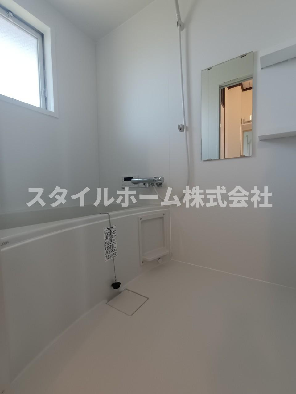メゾン梨野の浴室|同建物内別部屋の写真です。