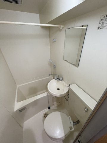 ライズ芦原橋の浴室