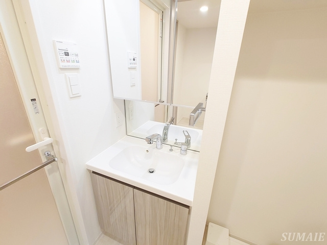 RELUXIA北赤羽の洗面所|独立洗面台です☆