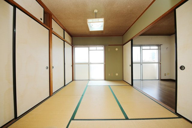 クリーンシティの和室