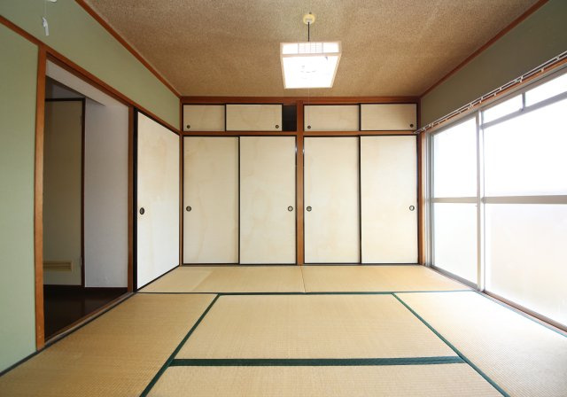 クリーンシティの和室
