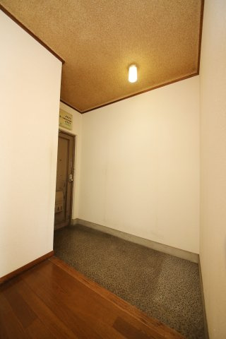 クリーンシティの玄関