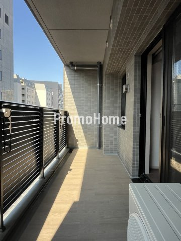 コンフォリア・リヴ八丁堀のバルコニー