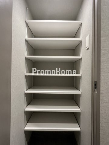 コンフォリア・リヴ八丁堀の収納