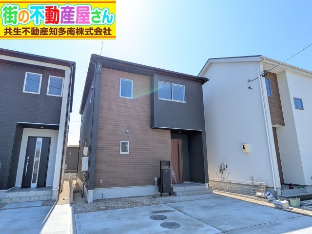 リナージュ美浜町奥田　2号棟の外観|衣類乾燥機「乾太君」プレゼント！