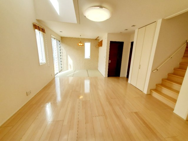 郡山市安積町成田字田向の居間・リビング