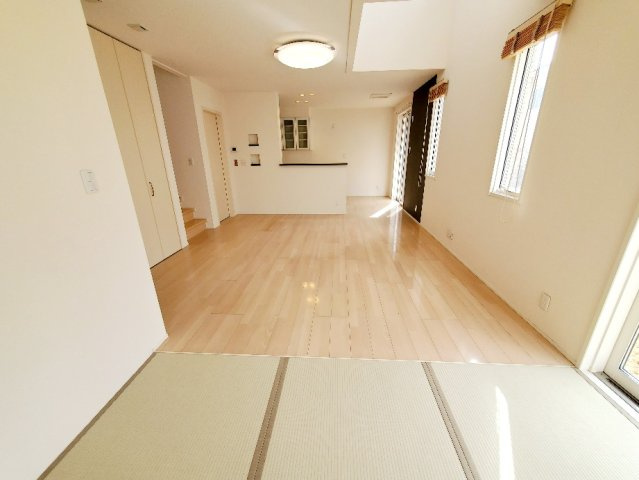 郡山市安積町成田字田向の居間・リビング