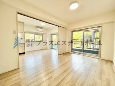 【洋室】 | シャトードメール須磨 | 洋室はシンプルな配色にしていますので、お客様好みの家具を配置頂けます♪