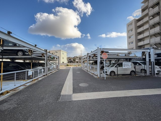 昆陽池西アーバンコンフォートの駐車場|駐車場