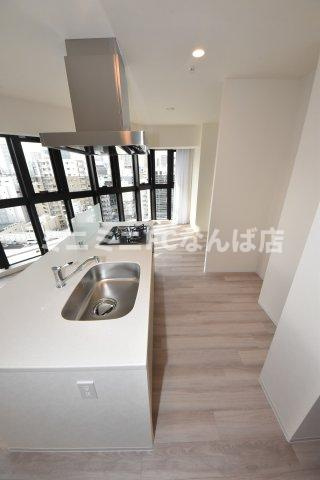 コンフォリアリヴ本町ＷＥＳＴ Ｑ