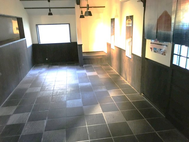 御宿町上布施　中古戸建の居間・リビング|元々は古民家レストランでした！