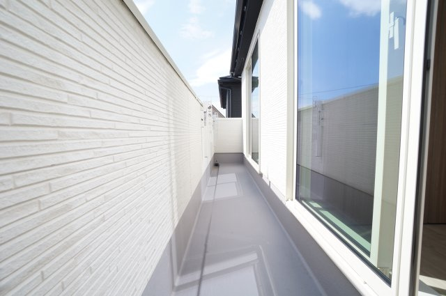リナージュ美浜町奥田　3号棟のバルコニー|日当たり良好☆南側バルコニー