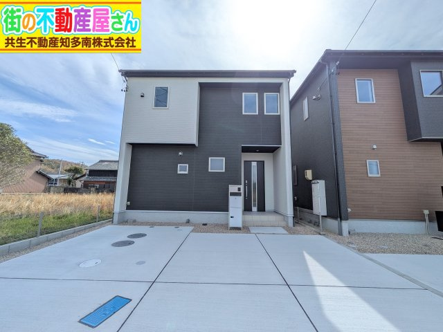 リナージュ美浜町奥田　3号棟