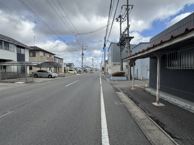 想定年間賃料　54万　想定利回り　9.03％　鉄骨造の周辺