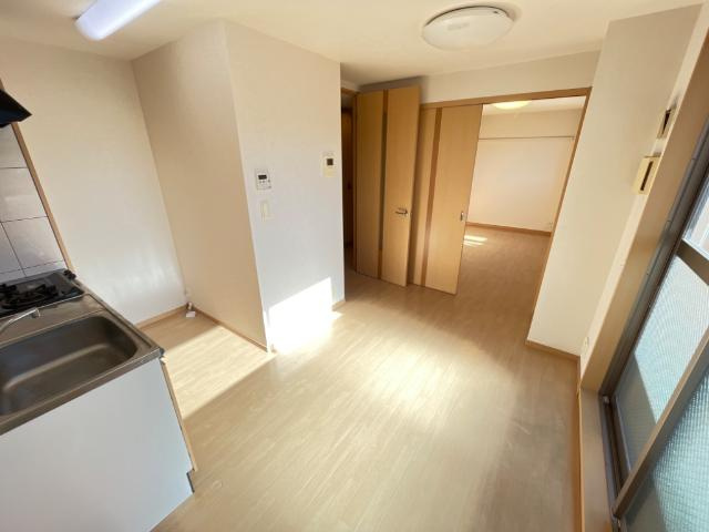 プロバァンス　ヴィラの居間・リビング|ダイニング