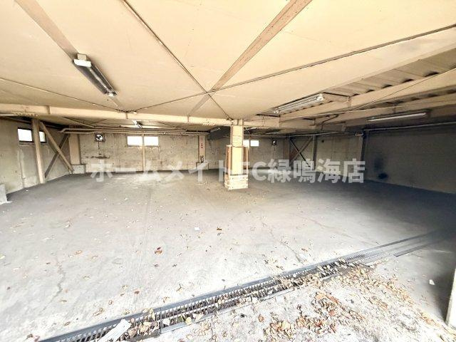 新船３丁目倉庫の駐車場|地下1階