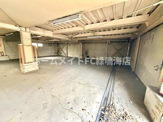 新船３丁目倉庫の駐車場|地下1階