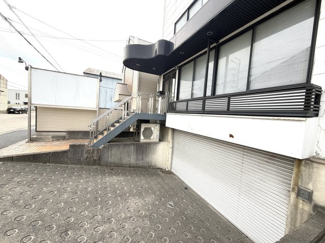 新船３丁目倉庫のバルコニー