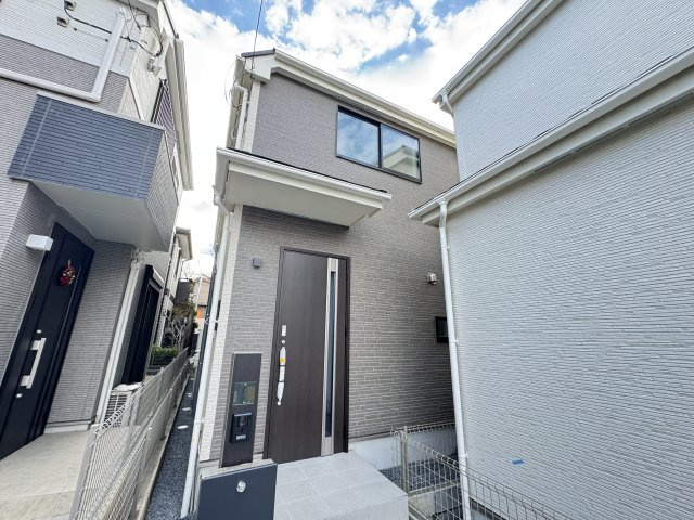 市川市本北方１丁目新築戸建【中山小学校：8分】