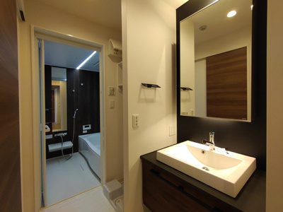 【浴室】 | Rainbow