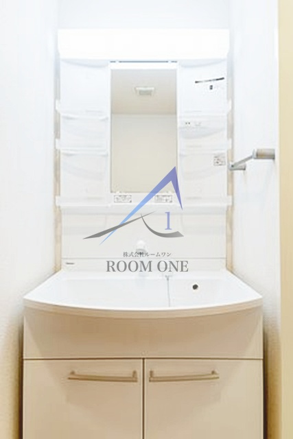 ＴＲＩＡＤＥの洗面所|独立洗面台です。