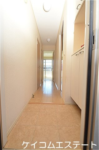 北九州市八幡西区永犬丸４丁目のアパートの玄関