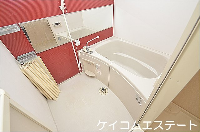 北九州市八幡西区永犬丸４丁目のアパートの浴室