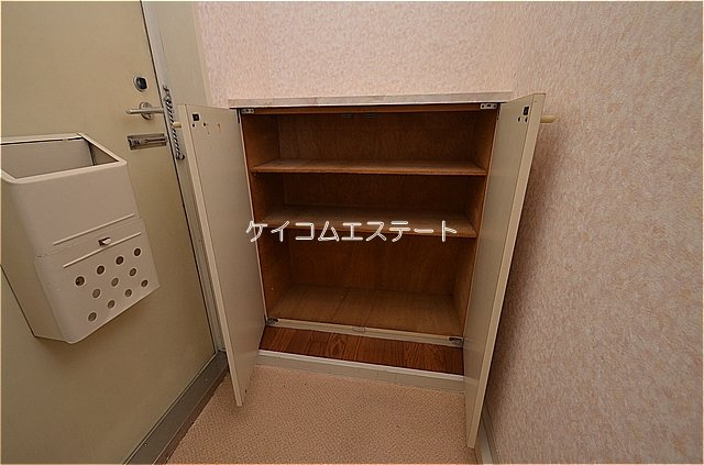 グランディール松寿山の玄関