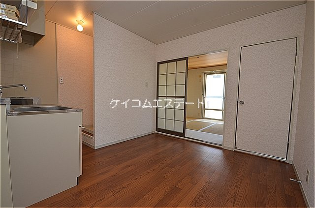 グランディール松寿山の居間・リビング