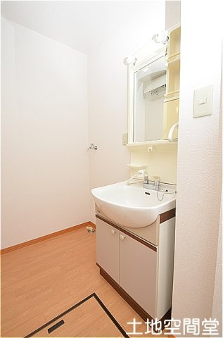 アスティオス洞南A棟の洗面所