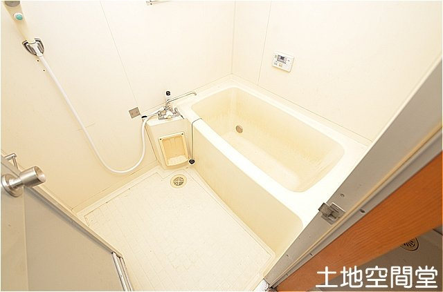 白野江貸家の浴室