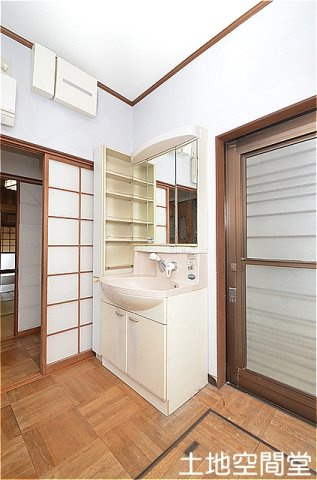 白野江貸家　の独立洗面台