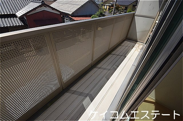 北九州市八幡西区永犬丸４丁目のアパートのバルコニー