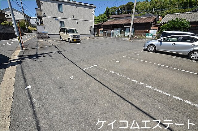 北九州市八幡西区永犬丸４丁目のアパートの駐車場
