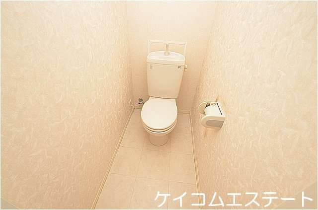 北九州市八幡西区永犬丸４丁目のアパートのトイレ