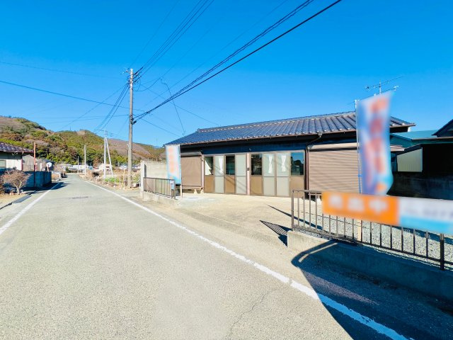 みどり市大間々町桐原の前面道路含む現地写真|車の通りも少なく駐車も楽々♪