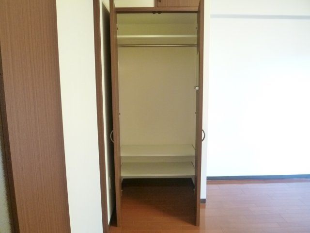 エルセレーノ住之江の収納