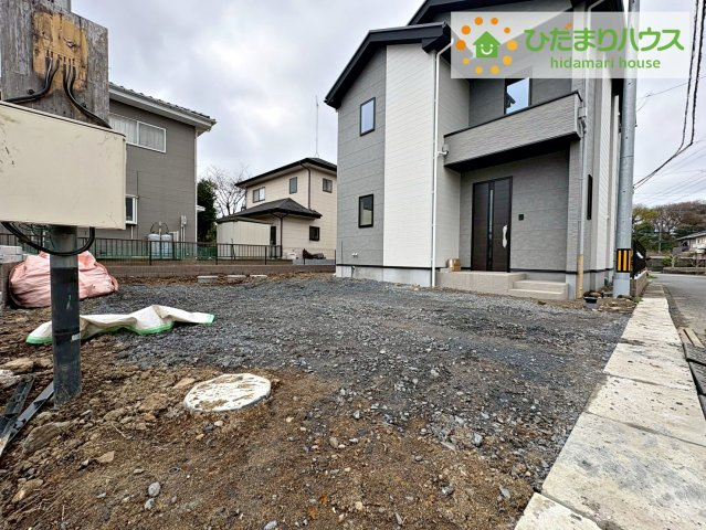 ひたちなか市高場6期　新築戸建　1号棟の駐車場|家族みんなで広～いお庭でバーベキューが楽しめます(^^♪