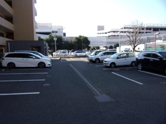 【駐車場】