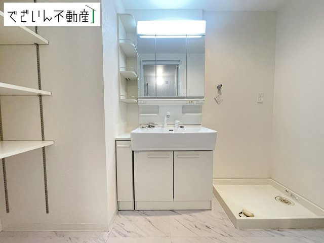 【独立洗面台】 | コンフォート銀座　マンション | 現地(2026年3月撮影)