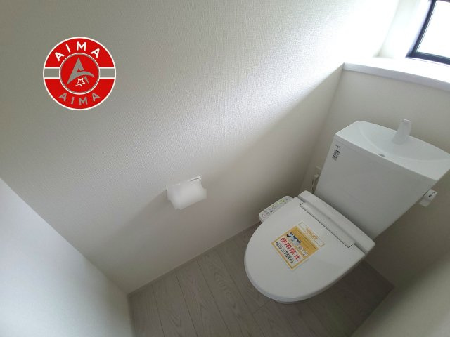 福岡市西区野方2丁目第4-3棟（2号棟）のトイレ|温水洗浄便座を完備しております。2ヶ所にトイレがあるのは朝の慌ただしい時間も安心です。