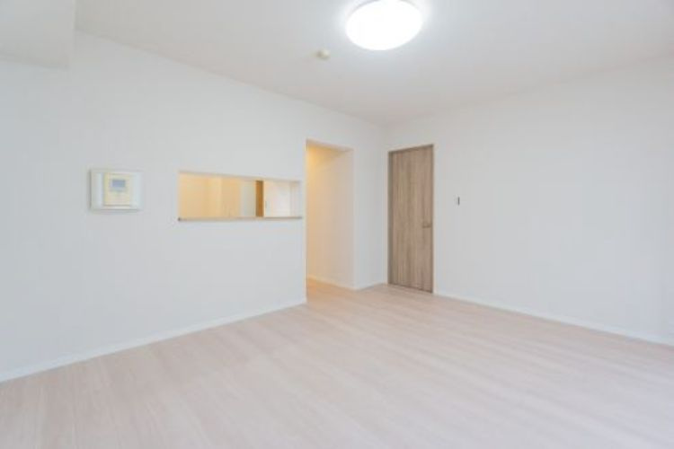 ウインベルコーラス鶴瀬の居間・リビング