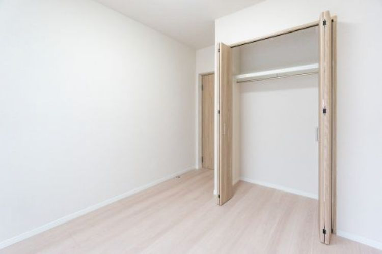 ウインベルコーラス鶴瀬の洋室