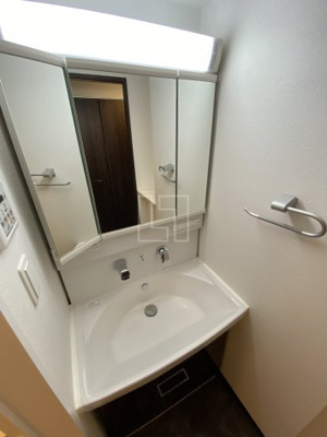 【洗面所】 | ラクラス本町東 | ラクラス本町東　独立洗面台