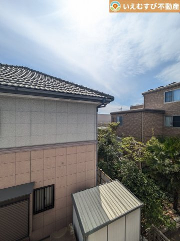 GRAFARE　深谷市上柴町東の展望|高い建物が無く開放感のある展望
バルコニーからの展望も開けていて閑静な住宅地が望めます。日当りも良いですね♪
