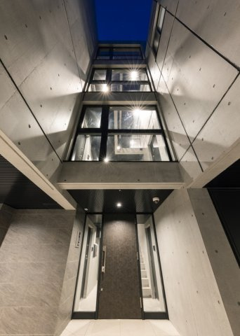 ReveResidence中野坂上のエントランス